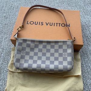 Louis Vuitton Pochette Damier Azur